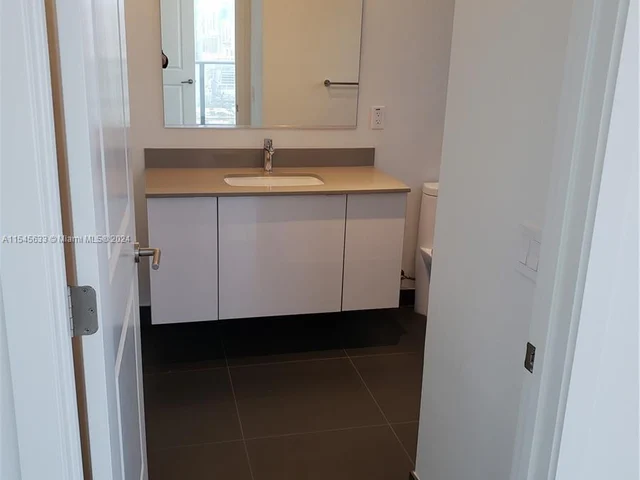 1600 NE 1st Ave # 1806, Miami FL 33132