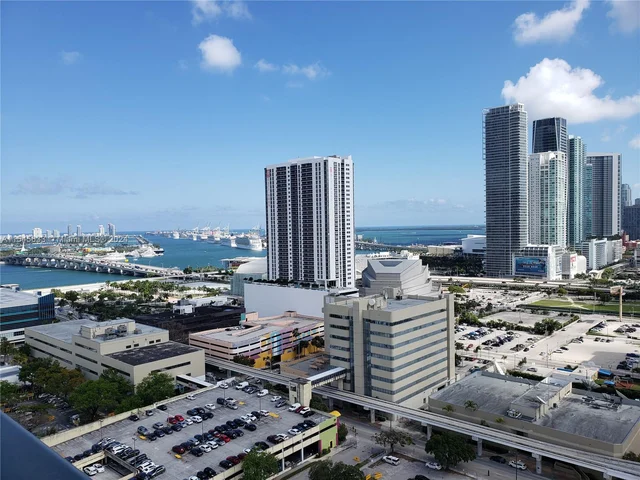 1600 NE 1st Ave # 1806, Miami FL 33132