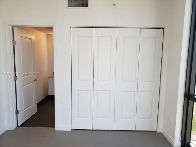 1600 NE 1st Ave # 1806, Miami FL 33132