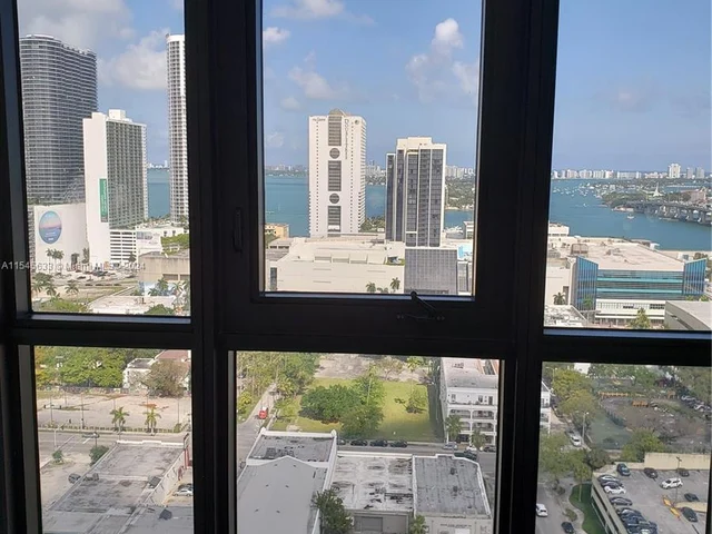 1600 NE 1st Ave # 1806, Miami FL 33132