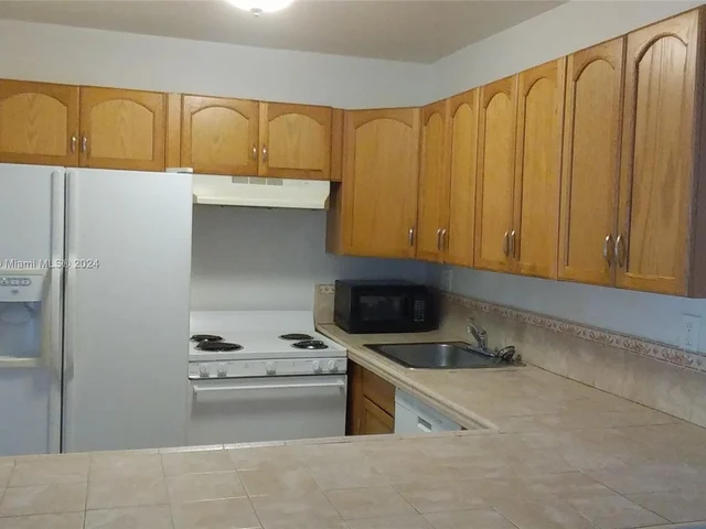 5901 Washington St # 245, Hollywood FL 33023