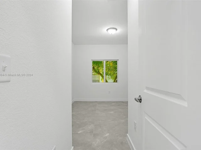 1536 NE 111 ST # 2, Miami FL 33161