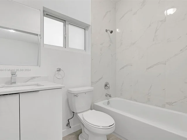 1536 NE 111 ST # 2, Miami FL 33161