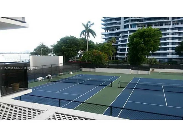 600 NE 36th ST # 1207, Miami FL 33137