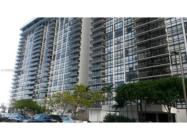 600 NE 36th ST # 1207, Miami FL 33137