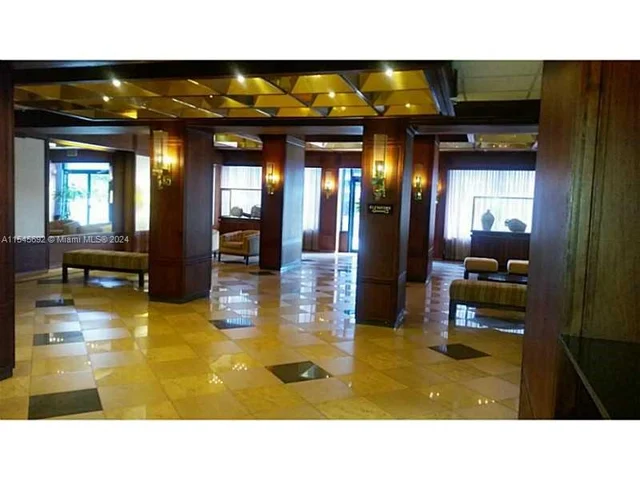 600 NE 36th ST # 1207, Miami FL 33137