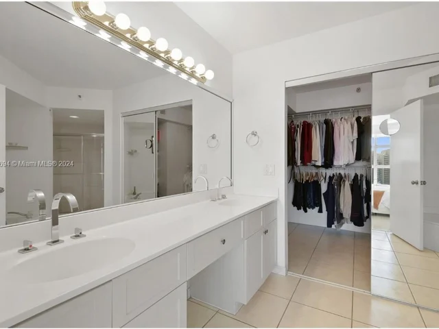 3400 NE 192nd St # 1601, Aventura FL 33180