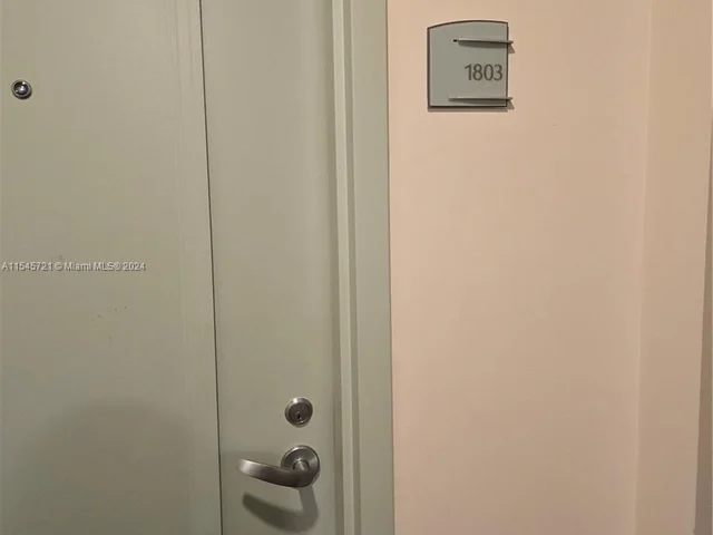 1900 N Bayshore Dr # 1803, Miami FL 33132