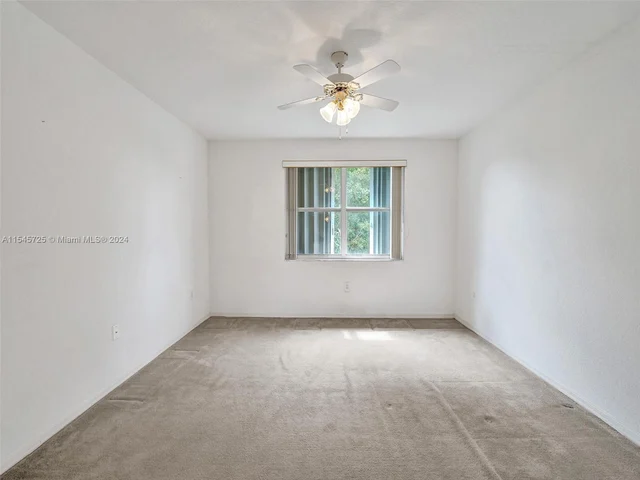 16752 NW 12th Ct, Pembroke Pines FL 33028