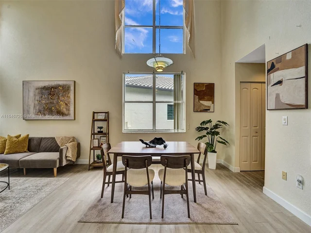 16752 NW 12th Ct, Pembroke Pines FL 33028