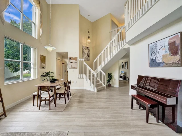 16752 NW 12th Ct, Pembroke Pines FL 33028