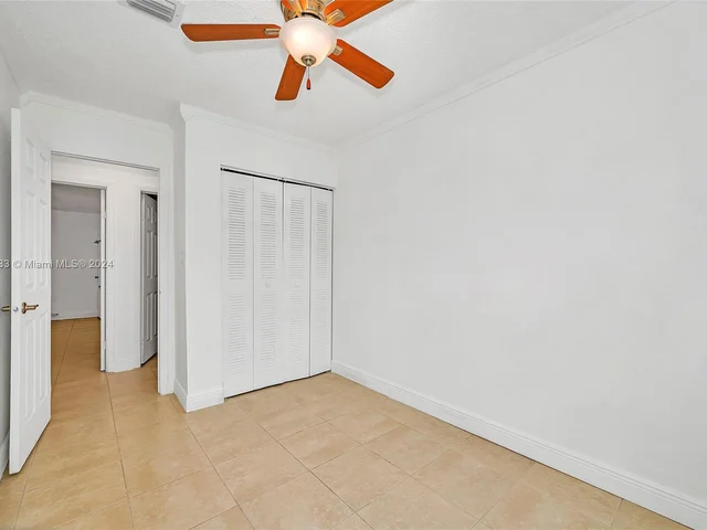 5104 SW 137th Ct, Miami FL 33175