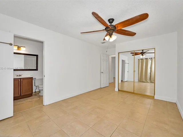 5104 SW 137th Ct, Miami FL 33175