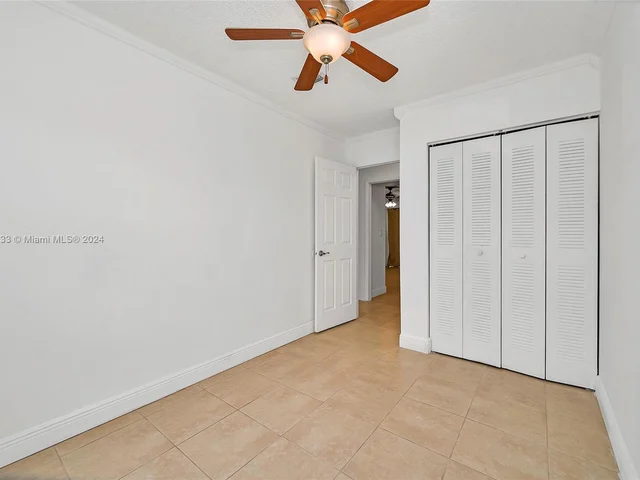 5104 SW 137th Ct, Miami FL 33175