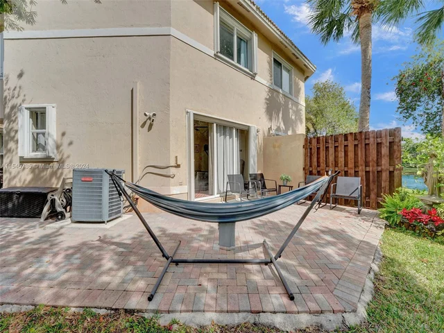 17013 NW 23rd St # 17013, Pembroke Pines FL 33028