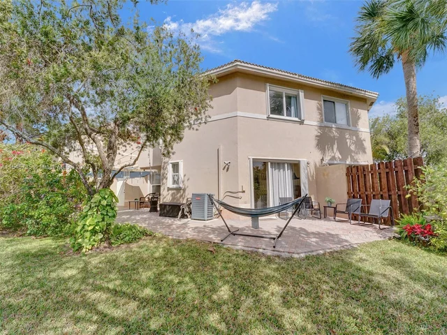 17013 NW 23rd St # 17013, Pembroke Pines FL 33028