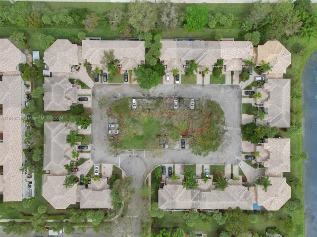 17013 NW 23rd St # 17013, Pembroke Pines FL 33028