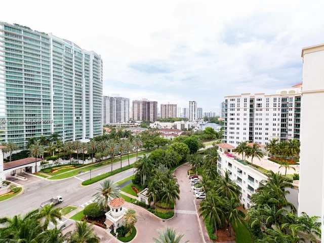 20000 E Country Club Dr # 1107, Aventura FL 33180