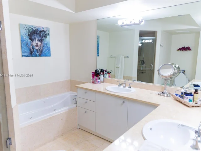 20000 E Country Club Dr # 1107, Aventura FL 33180