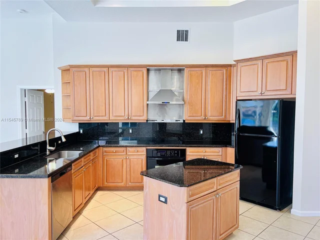 337 Mallard Rd, Weston FL 33327