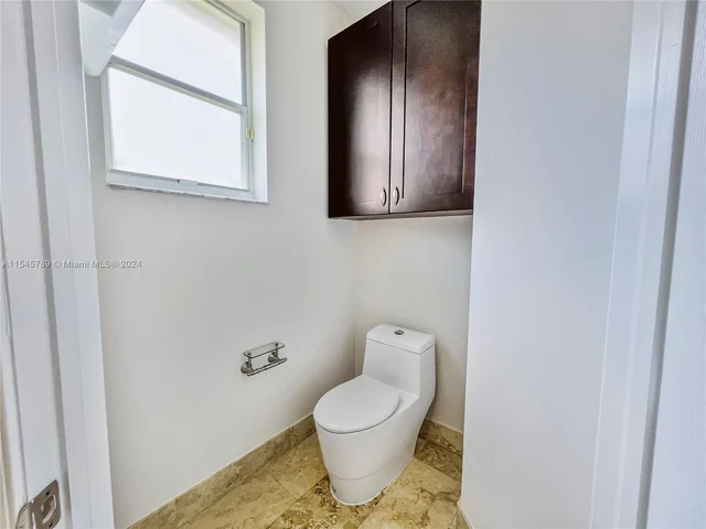 337 Mallard Rd, Weston FL 33327