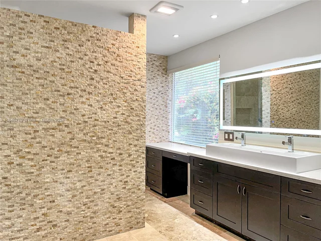 337 Mallard Rd, Weston FL 33327