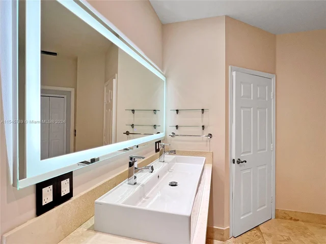 337 Mallard Rd, Weston FL 33327