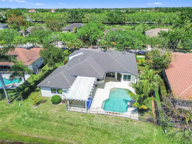 337 Mallard Rd, Weston FL 33327