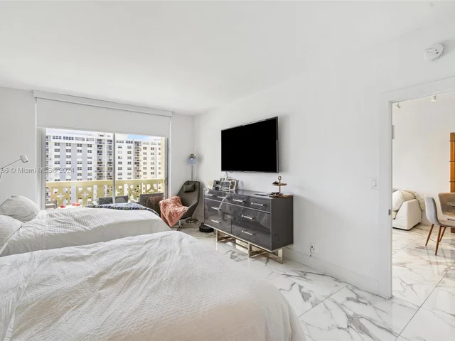 1825 S Ocean Dr # 11, Hallandale Beach FL 33009