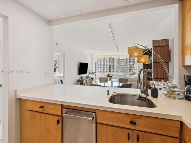 1825 S Ocean Dr # 11, Hallandale Beach FL 33009