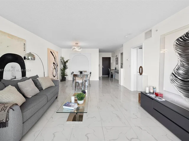 90 Alton Rd # 707, Miami Beach FL 33139