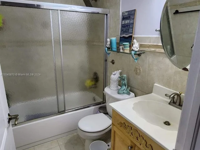 9344 NW 121st Ter, Hialeah Gardens FL 33018