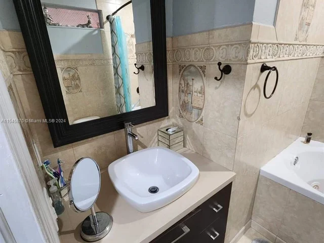 9344 NW 121st Ter, Hialeah Gardens FL 33018