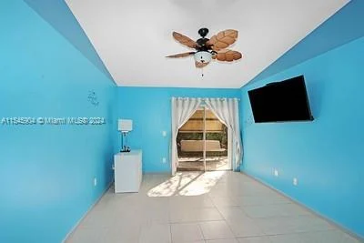 527 SE 21st Dr, Homestead FL 33033