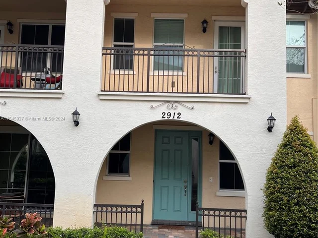 2912 Cascada Isles Way, Cooper City FL 33024