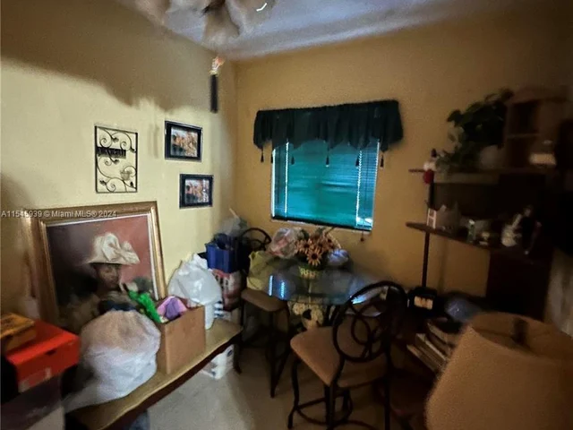 1713 Lauderdale Manor Dr, Fort Lauderdale FL 33311