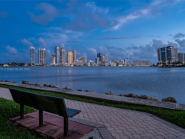 3530 Mystic Pointe Dr # 309, Aventura FL 33180