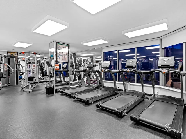 3530 Mystic Pointe Dr # 309, Aventura FL 33180