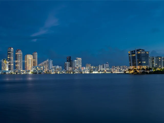 3530 Mystic Pointe Dr # 309, Aventura FL 33180