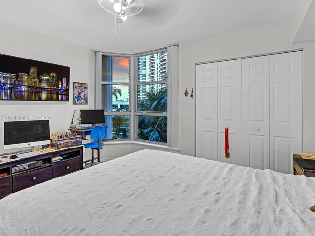 3530 Mystic Pointe Dr # 309, Aventura FL 33180