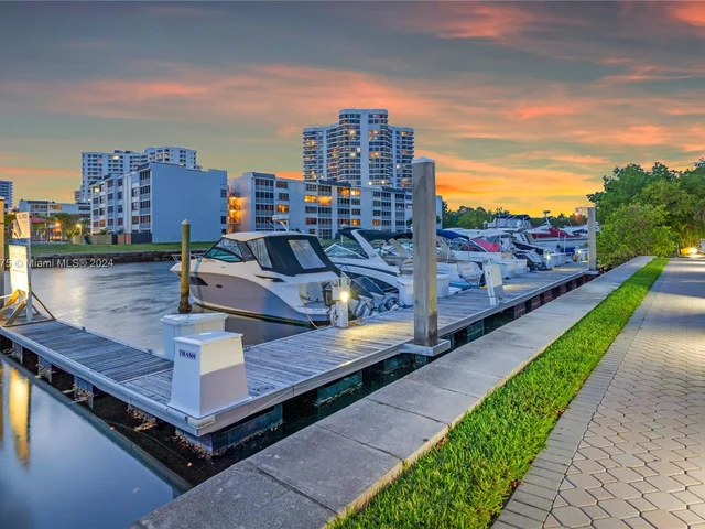 3530 Mystic Pointe Dr # 309, Aventura FL 33180