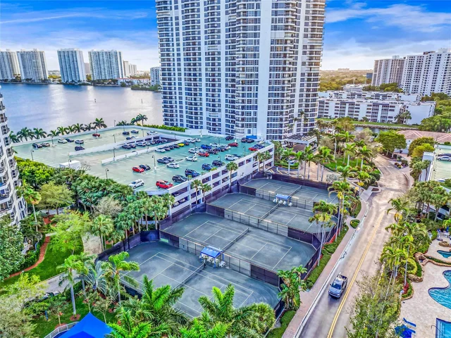 3530 Mystic Pointe Dr # 309, Aventura FL 33180