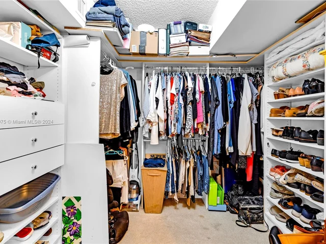 3530 Mystic Pointe Dr # 309, Aventura FL 33180