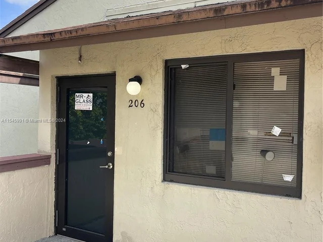 475 NW 210th St # 206, Miami FL 33169
