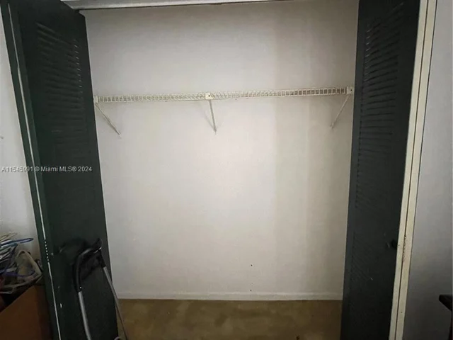 475 NW 210th St # 206, Miami FL 33169