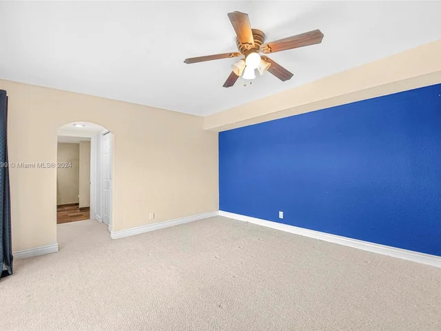 2600 Garden Ct, Cooper City FL 33026