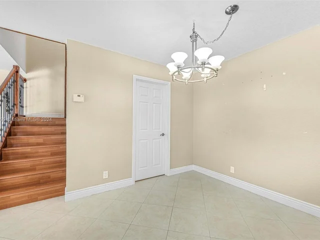 2600 Garden Ct, Cooper City FL 33026