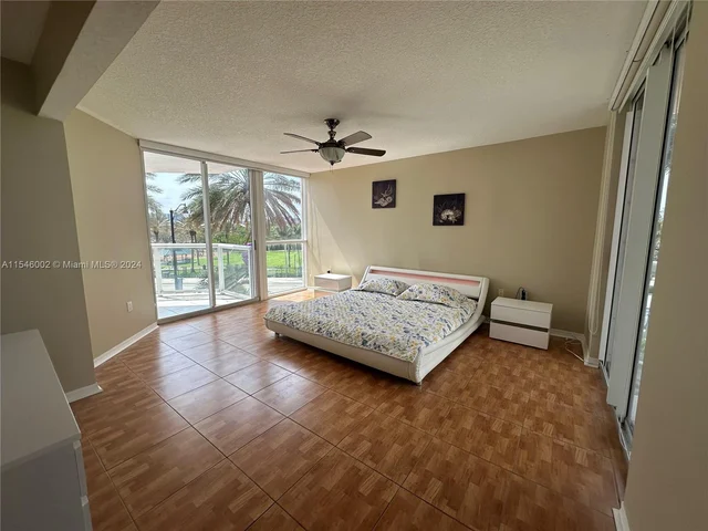 17275 Collins Ave # 301, Sunny Isles Beach FL 33160