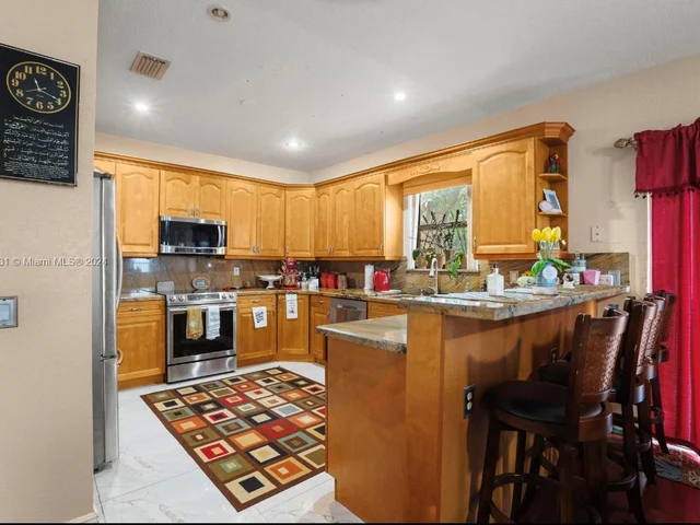 11174 NW 34th Ct, Coral Springs FL 33065