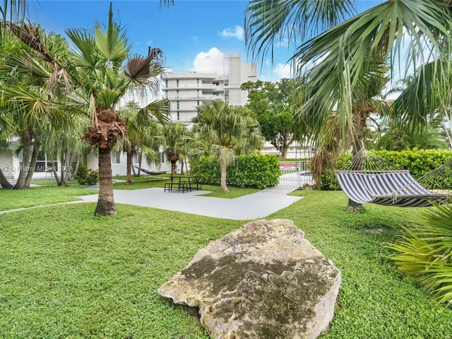 9850 E Bay Harbor Dr # 7A, Bay Harbor Islands FL 33154